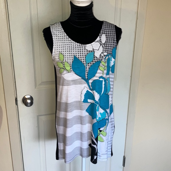 Chico’s Tunic Top - Picture 1 of 8
